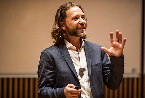 Konference keynote af Jack Kreindler. Foto: Jesper Rais